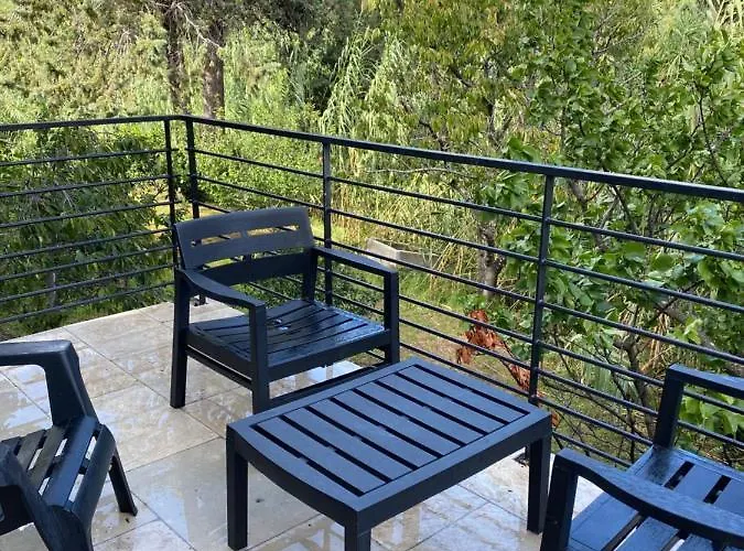 Sweet 2 Pieces 42 M2 Chambre, Salon, Cuisine, Grande Terrasse, Parking Proche Centre Et Apartmán *