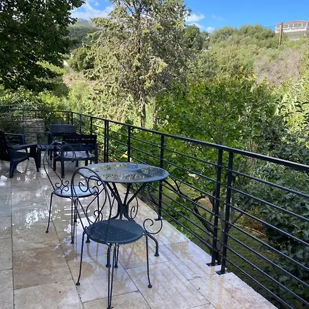 Sweet Home: Cozy With Terrace Near And Sea Apartment