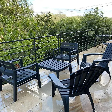 Sweet 2 Pièces 42 M2 Chambre, Salon, Cuisine, Grande Terrasse, Parking Proche Centre Et