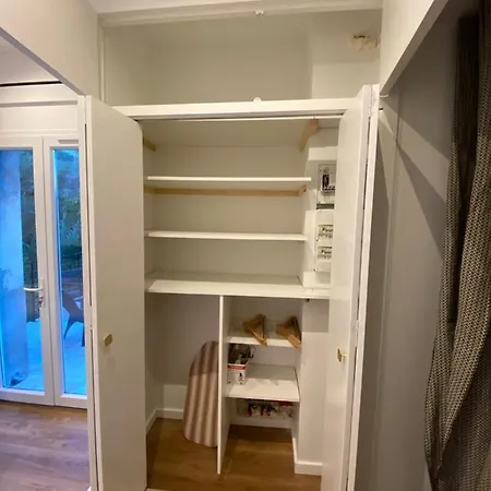 Sweet 2 Pièces 42 M2 Chambre, Salon, Cuisine, Grande Terrasse, Parking Proche Centre Et *