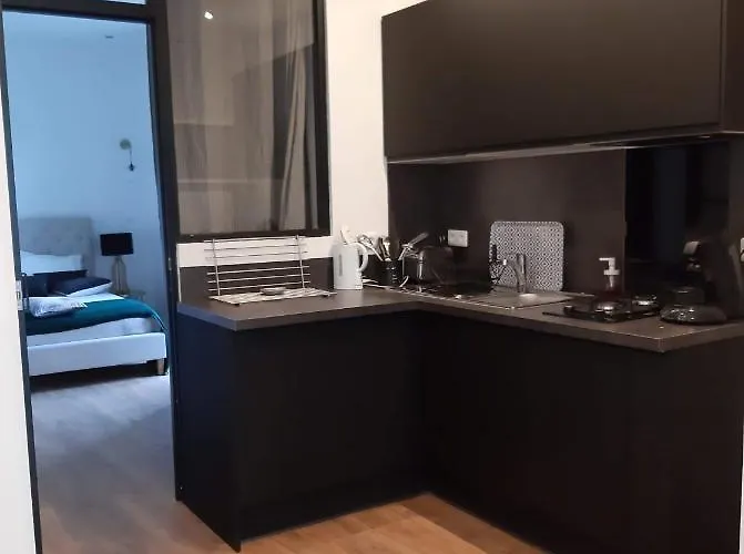 Sweet 2 Pieces 42 M2 Chambre, Salon, Cuisine, Grande Terrasse, Parking Proche Centre Et 公寓 *