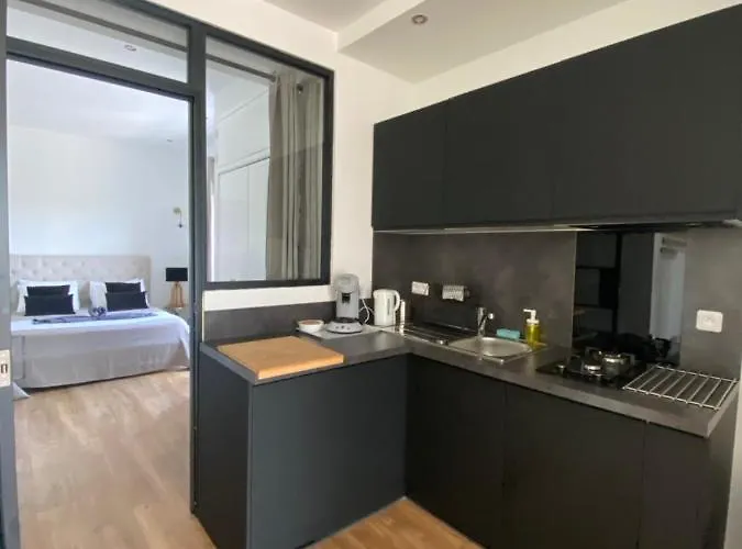 Sweet 2 Pieces 42 M2 Chambre, Salon, Cuisine, Grande Terrasse, Parking Proche Centre Et * 巴斯蒂亚